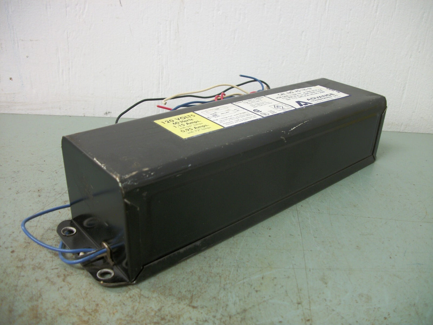 ADVANCE BALLAST RS-110-TP 120VOLT