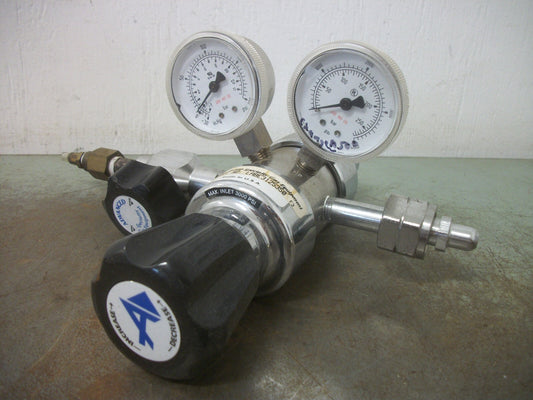 ADVANCED GAS EQUIPMENT PNEUMATIC PRESSURE REGULATOR LABE3125350 0-200PSI