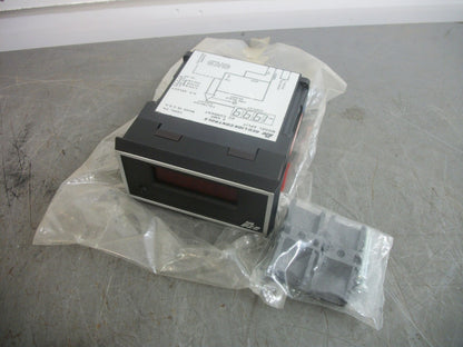 RED LION DIGITAL LCD AC CURRENT PANEL METER APLIT405 NOB