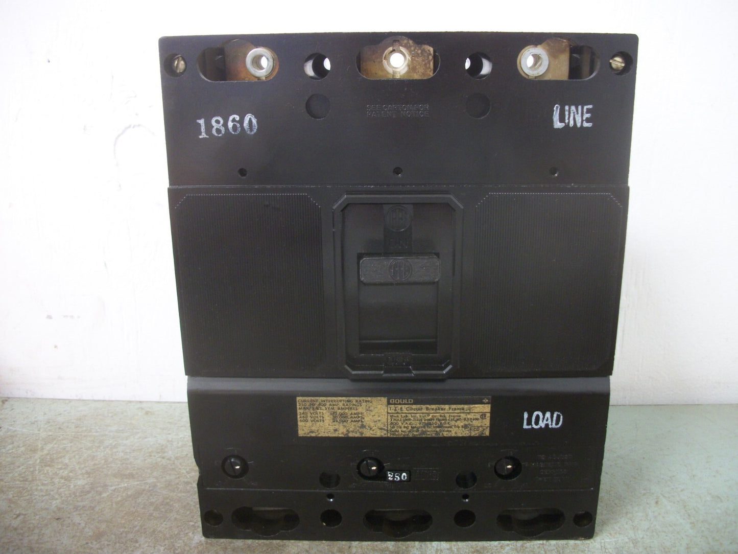 SIEMENS ITE JL3 CIRCUIT BREAKER JL3F400 400AMP 600VOLT 3POLE W/250A TRIP