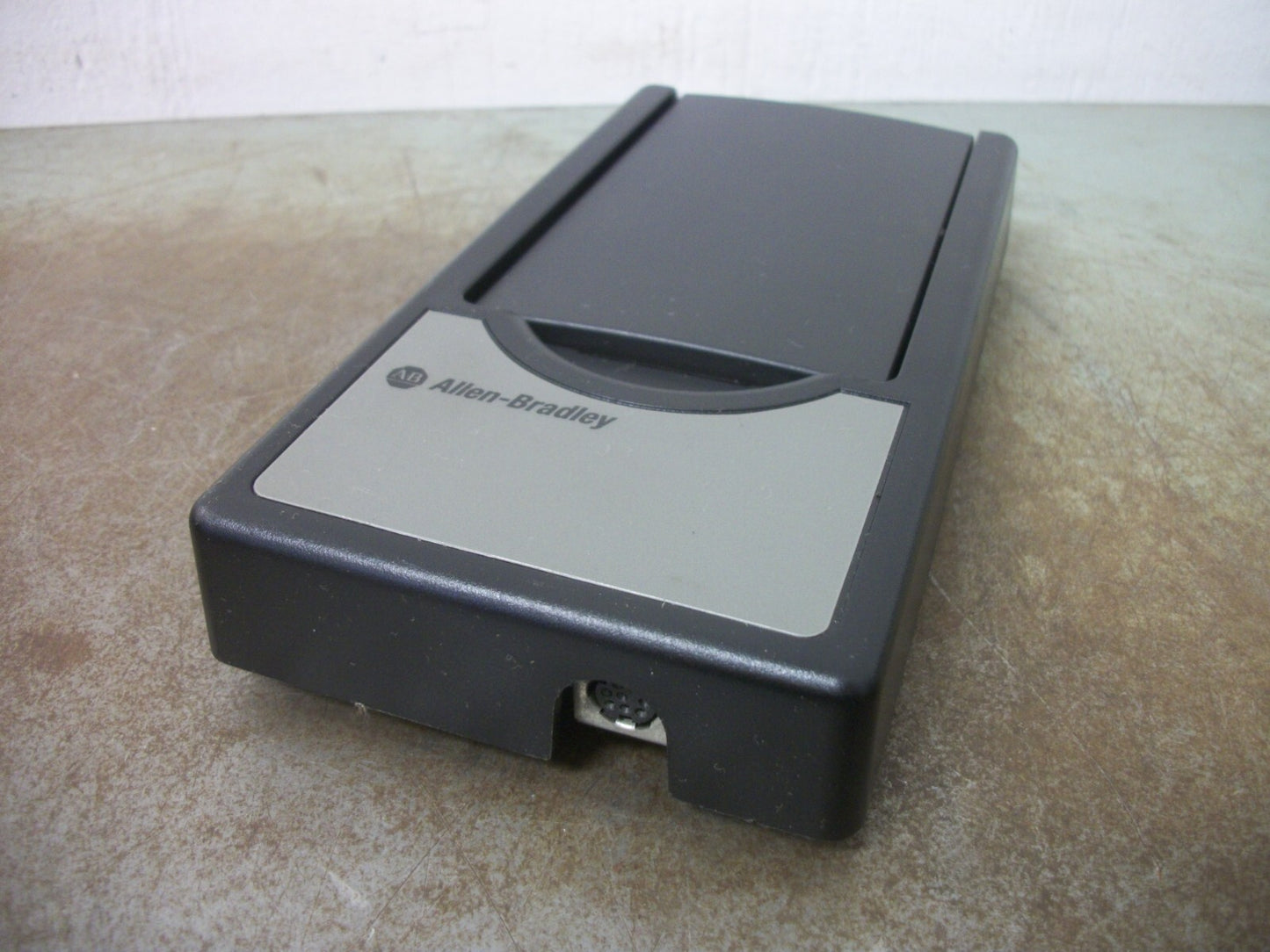 ALLEN-BRADLEY POWERFLEX AC DRIVE DOOR MOUNT BEZEL SER A 20-HIM-B1