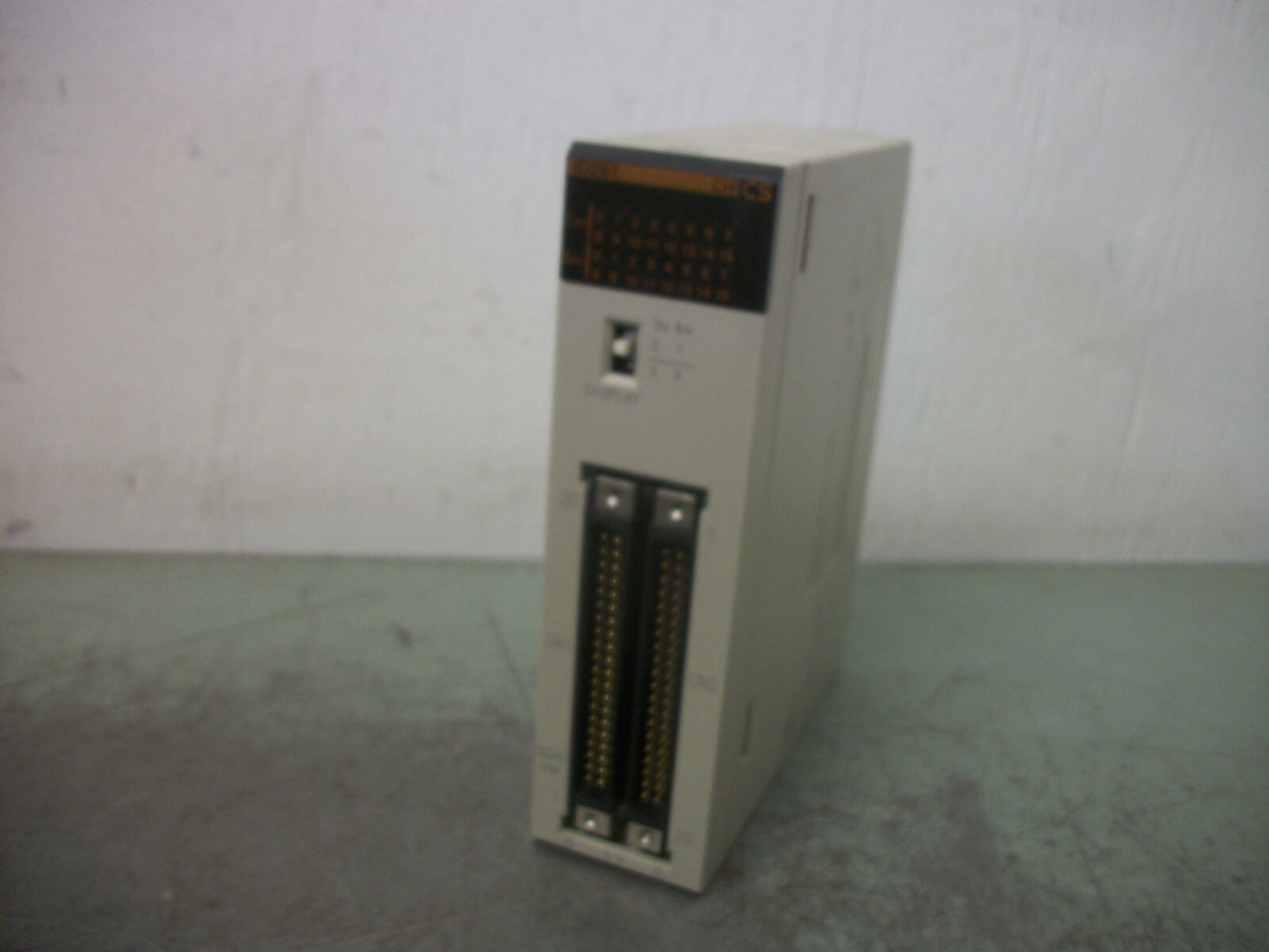 OMRON SYSMAC INPUT UNIT CS1W-ID261
