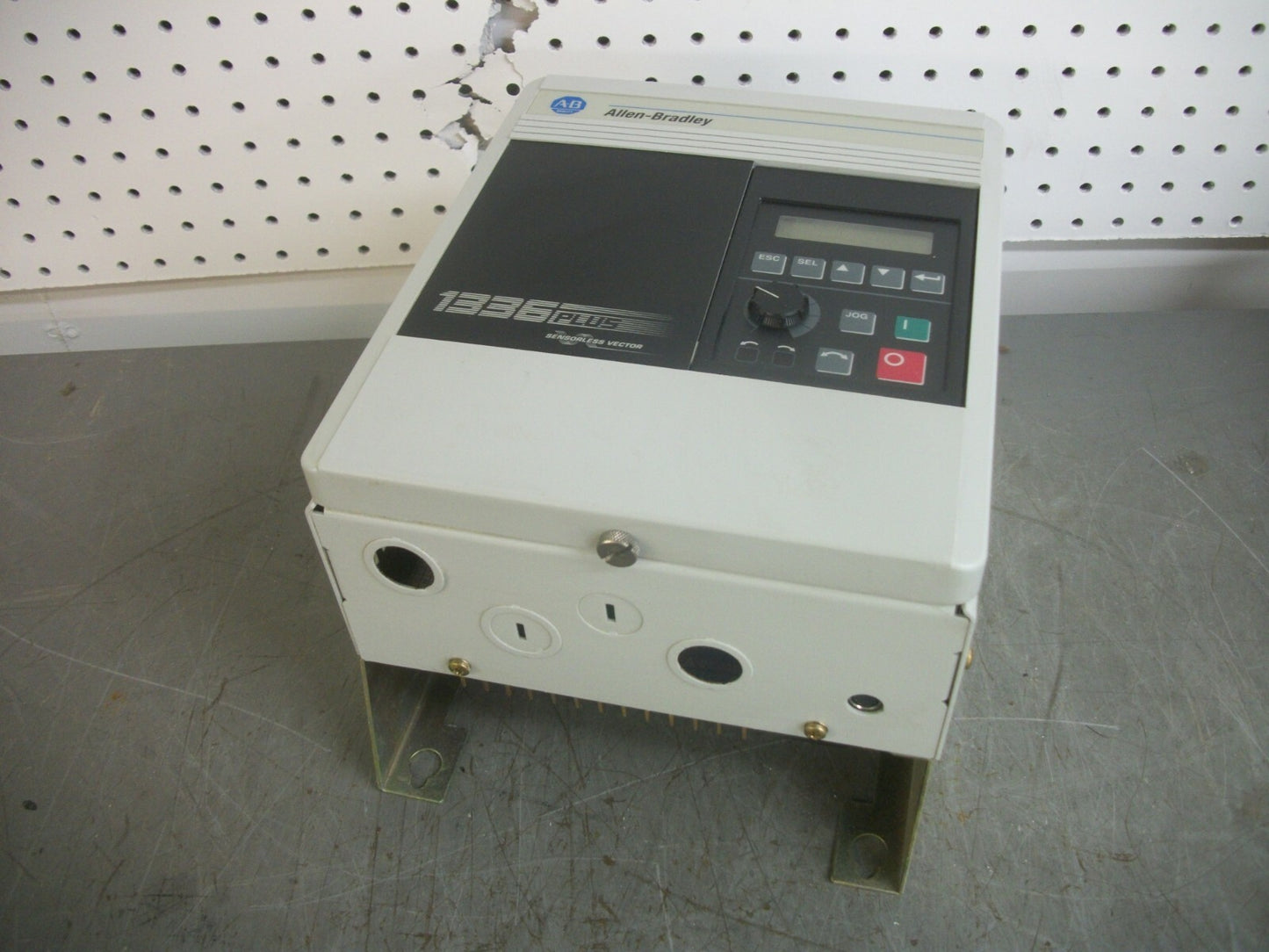 ALLEN-BRADLEY 4.8KVA 1336 PLUS SENSORLESS VECTOR AC DRIVE 1336S-BRF30-AA-EN4-L6