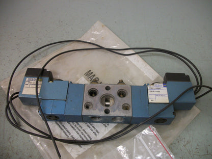 MAC DOUBLE SOLENOID VALVE 825C-PM-111AA-593 120VOLT NEW