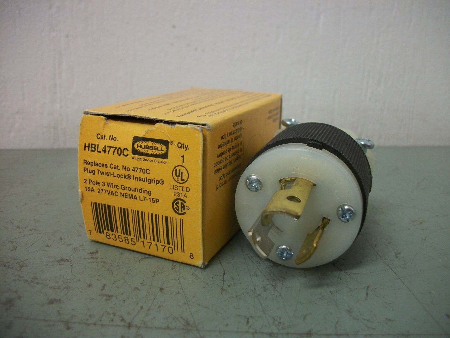 HUBBELL TWIST-LOCK PLUG HBL4770C 15AMP 277VOLT 2P 3W+G NIB