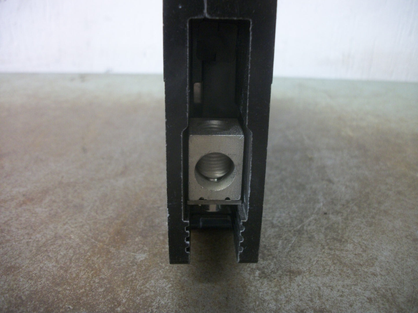 SQUARE D EGB CIRCUIT BREAKER EGB14020LH 20AMP 277VOLT 1POLE NOB