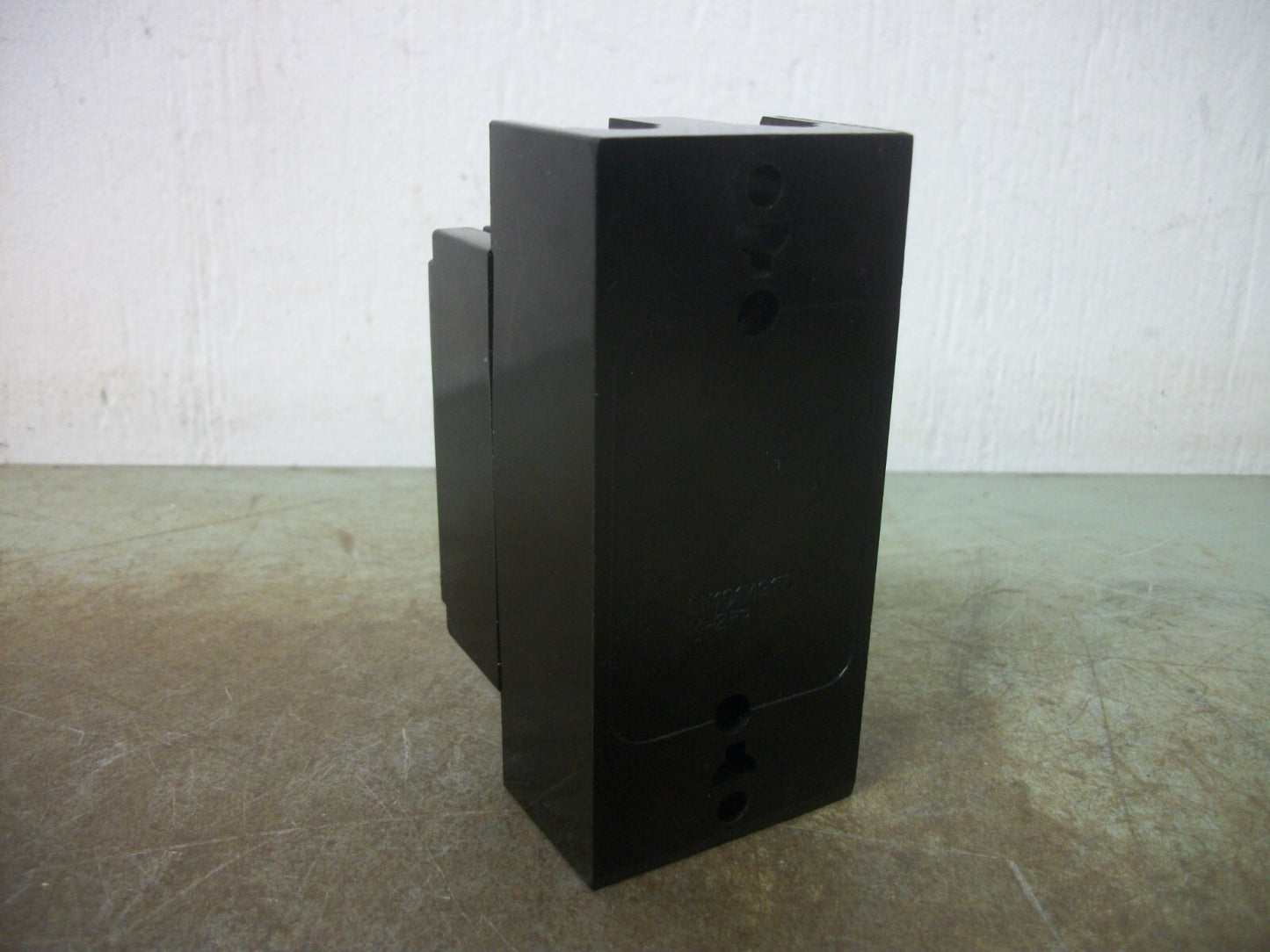 MITSUBISHI NO-FUSE CIRCUIT BREAKER NF30-CB 10AMP 250VOLT 2POLE