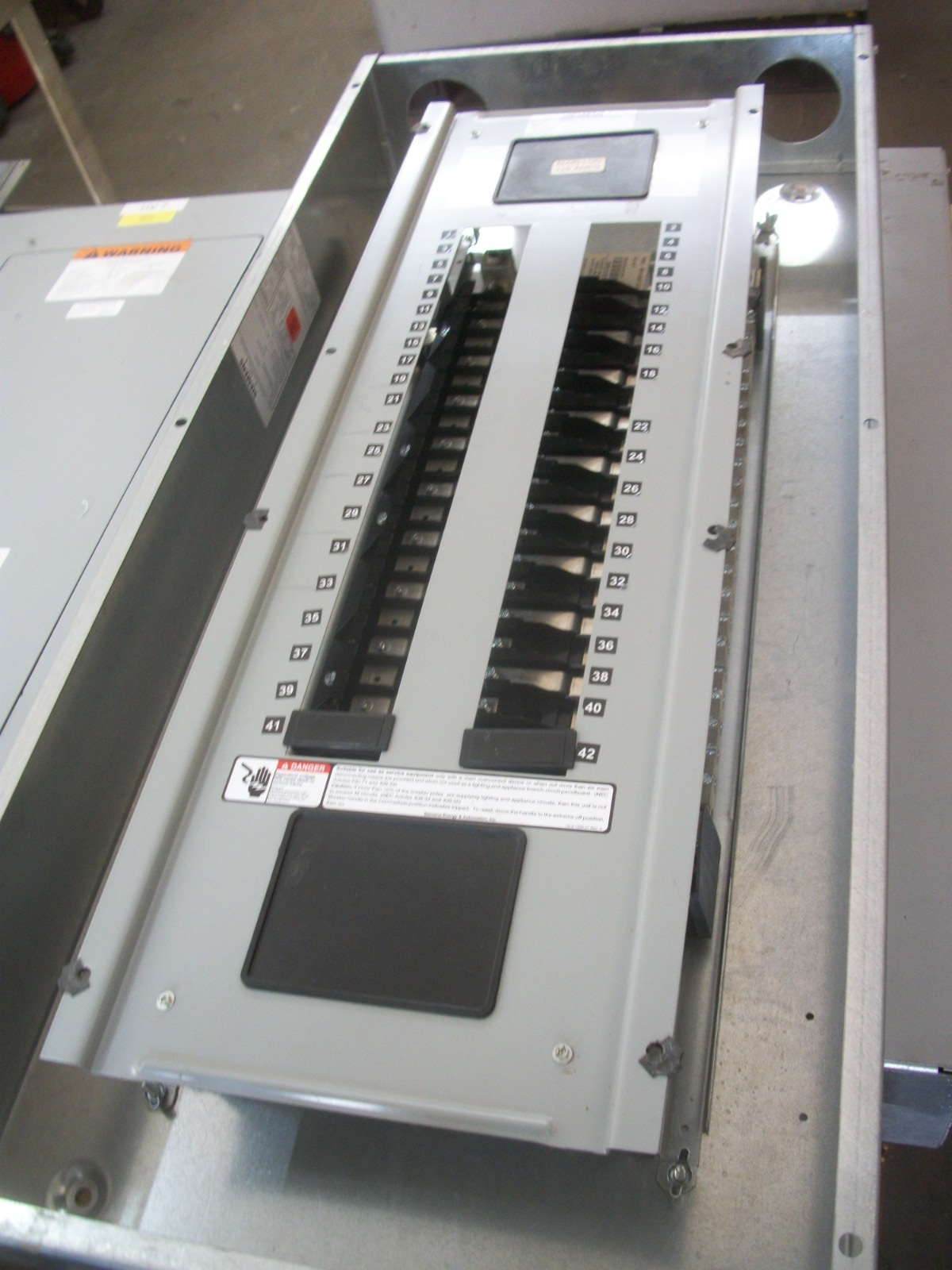 SIEMENS P1 LOAD CENTER PANELBOARD BL, BLH, HBL, BLR 100AMP 120/240VOLT 1PH 3W