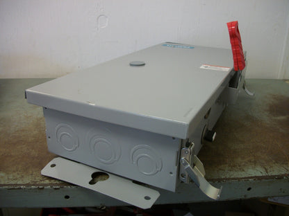 SIEMENS 3PH PUMP CONTROL PANEL 3R 82ADD6FBH 460VOLT 10HP 30AMP FUSIBLE NOB