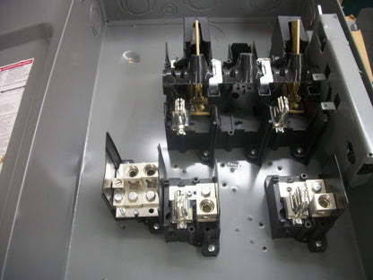 SQUARE D DISCONNECT TYPE 1 D224N 200AMP 240VOLT 2POLE FUSIBLE NIB