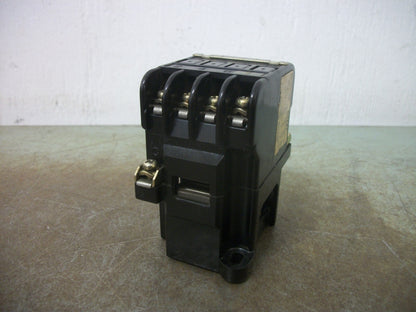 FUJI CONTACTOR SRCA3631-0(4a) 20AMP 100-110VCOIL