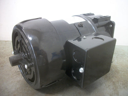 DAYTON 1/6HP 28:1 RATIO AC GEARMOTOR 6Z820B 230VOLT 1PH NOB
