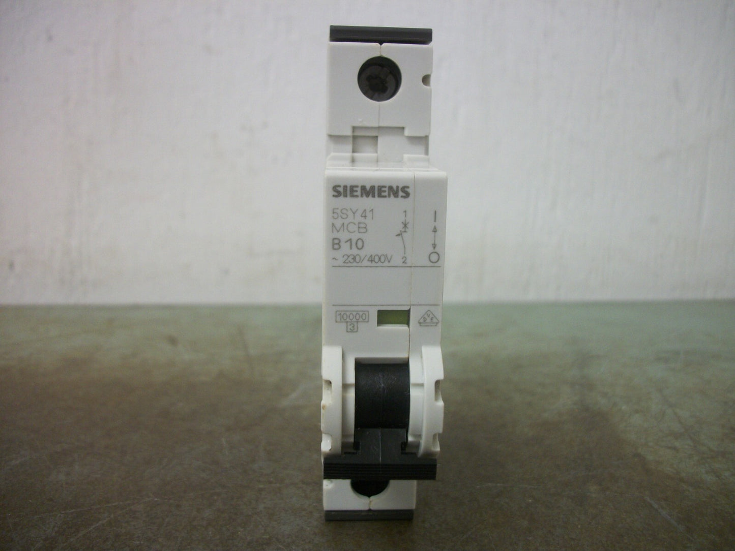 SIEMENS MINI CIRCUIT BREAKER 5SY41MCBB10 5SY4110-6 10AMP 400VOLT 1POLE