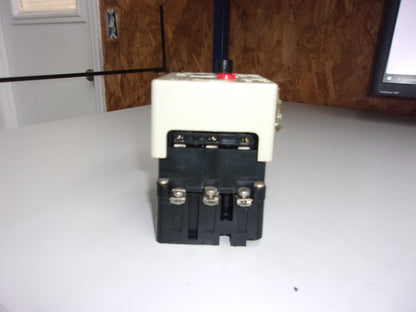 KLOCKNER-MOELLER MANUAL MOTOR STARTER PKZM 3-4-U-NA 2.2-3.8AMP