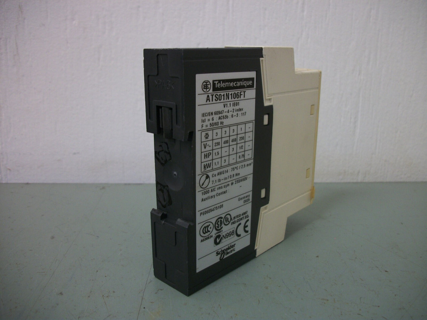 TELEMECANIQUE ALTISTART 01 3HP SOFT STARTER ATS01N106FT 3PH 460VOLT NOB