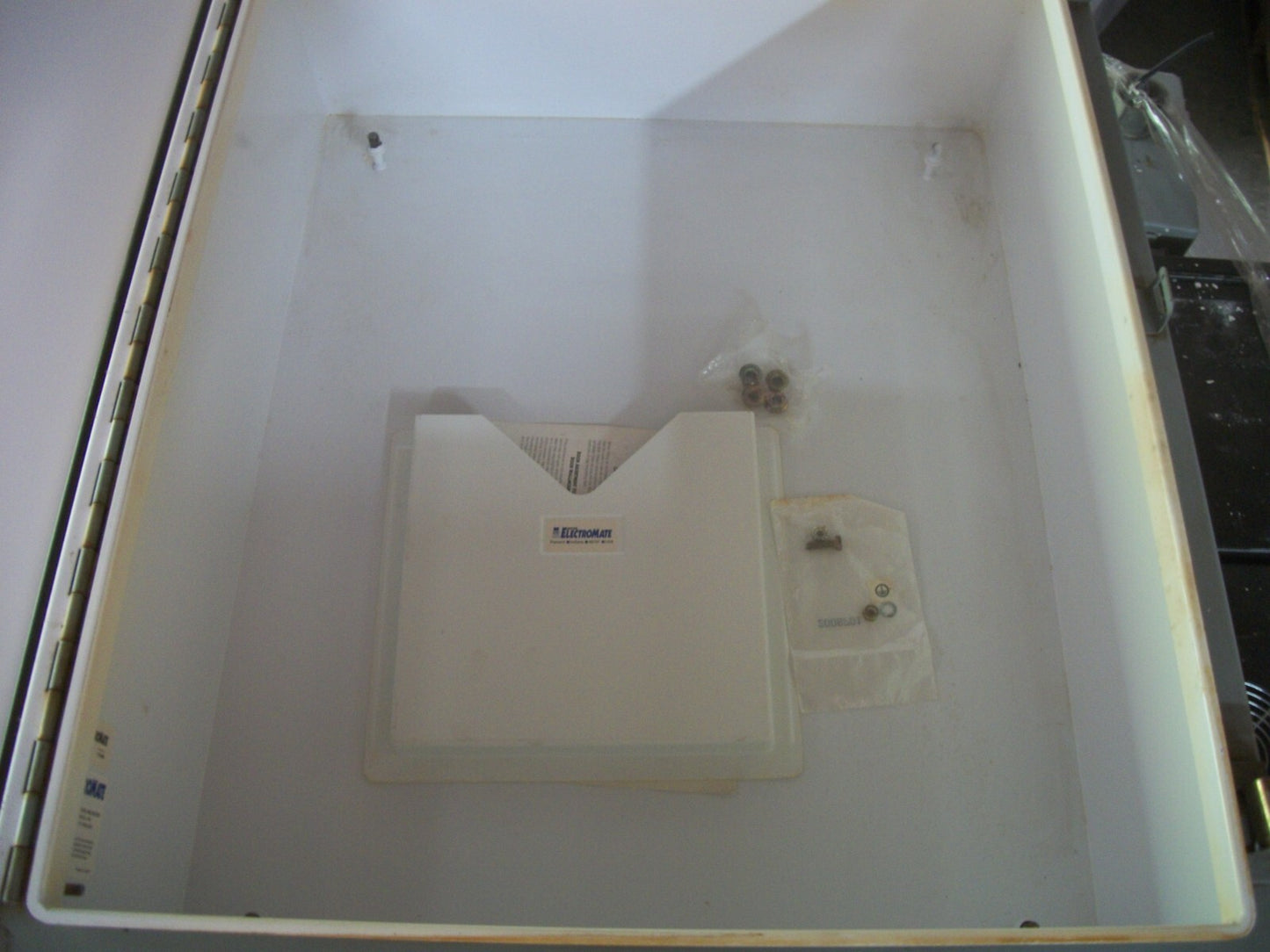 RITTAL ELECTROMATE 30 X 24 X 10 ENCLOSURE TYPE 12/13 E302410 NEW