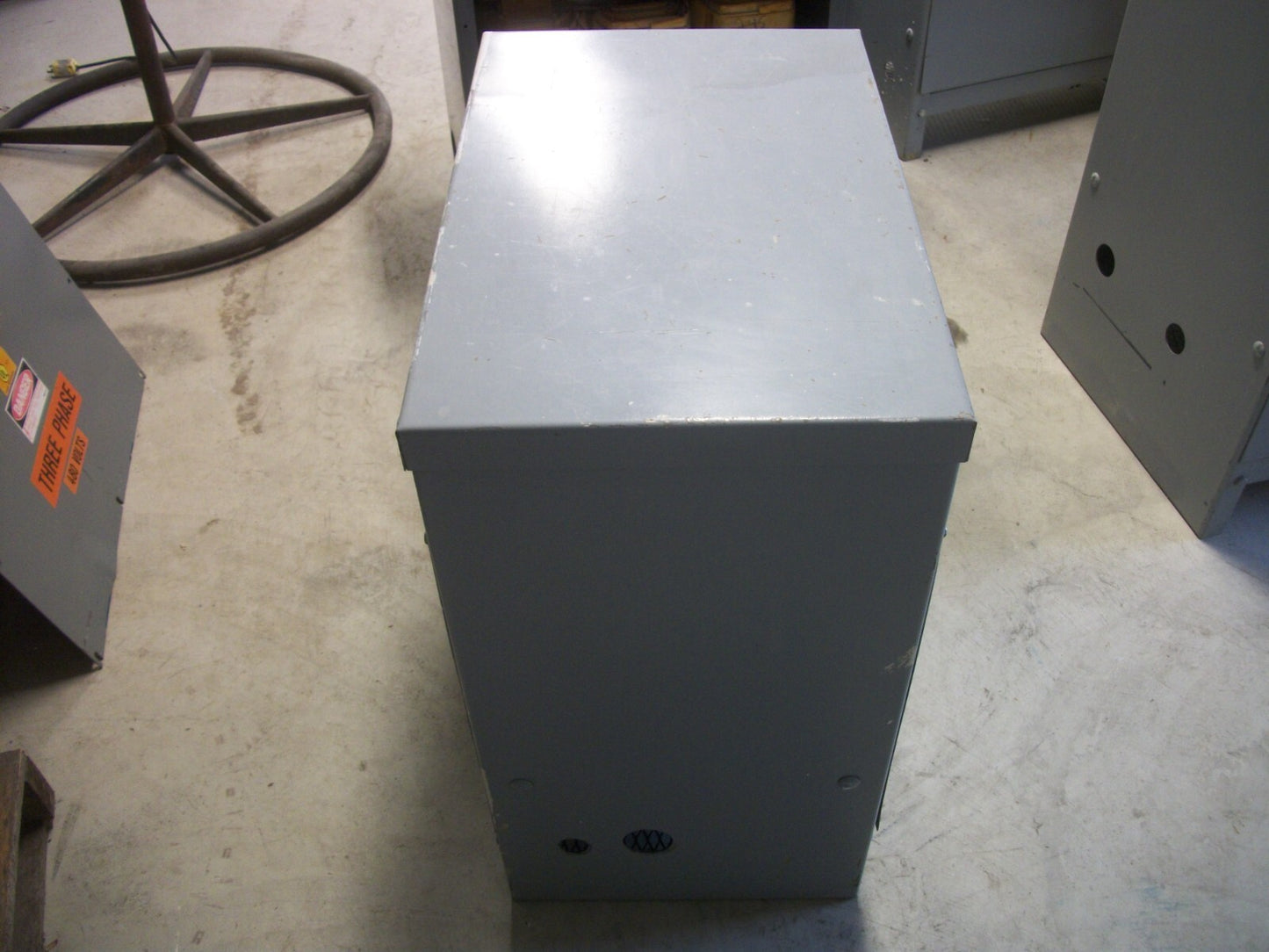 SIEMENS ITE 30KVA 3PH TRANSFORMER T3H30S HV 208D LV 208Y/120