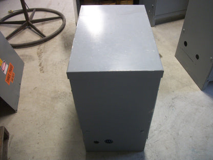 SIEMENS ITE 30KVA 3PH TRANSFORMER T3H30S HV 208D LV 208Y/120