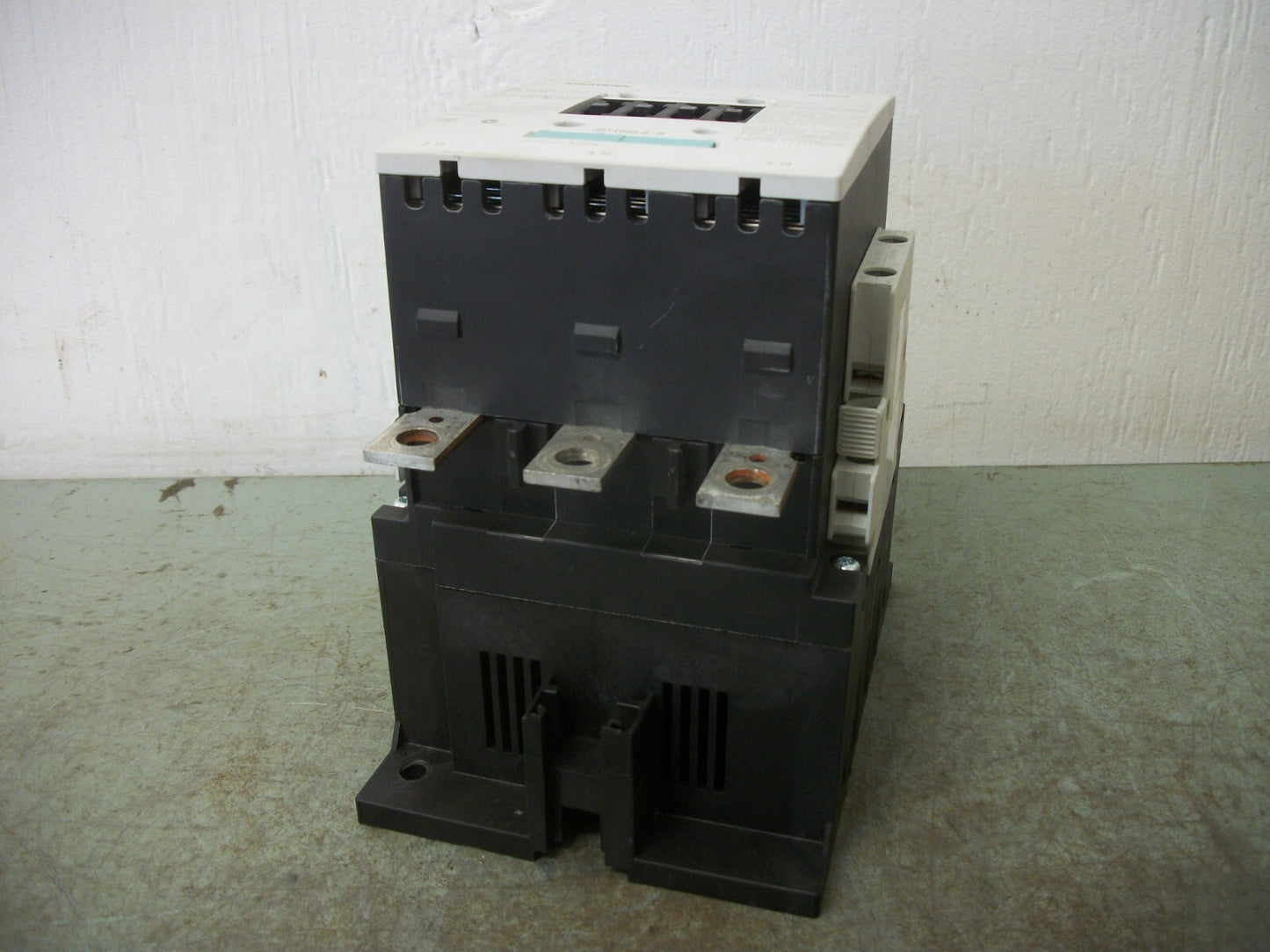 SIEMENS CONTACTOR 3RT1056-6AF36 195AMP 110-127VCOIL 3PH 600V 3POLE 200HP