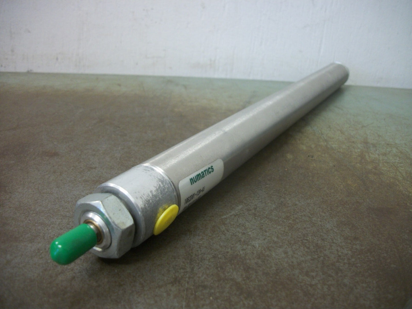 NUMATICS PNEUMATIC CYLINDER 1062D01-12A-03 1-1/16" BORE 12" STROKE NEW