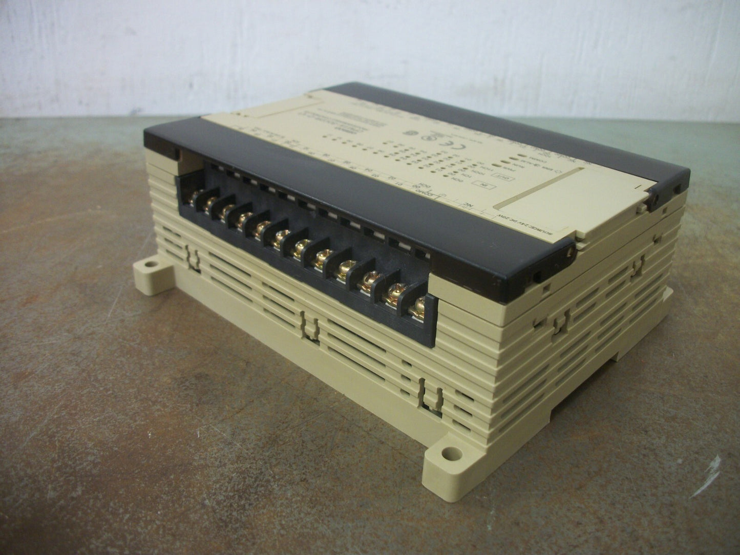 OMRON PLC UNIT CPM1A-30CDR-D-V1