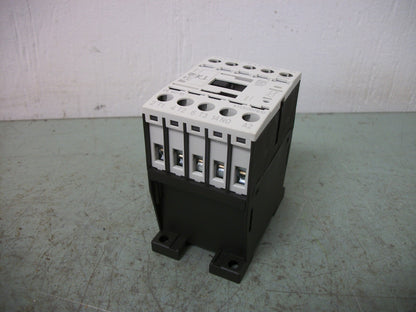 CUTLER-HAMMER DIL-M7-10 CONTACTOR XTCE007B10 20AMP 24VCOIL 3PH 600V 5HP
