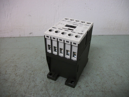 CUTLER-HAMMER DIL-M7-10 CONTACTOR XTCE007B10 20AMP 24VCOIL 3PH 600V 5HP