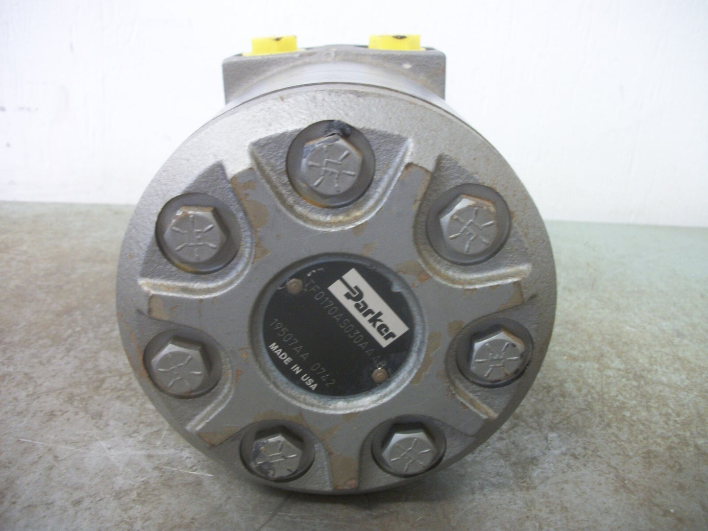 PARKER 30.5HP HYDRAULIC MOTOR TF0170AS030AAAB 444RPM 20GPM NOB