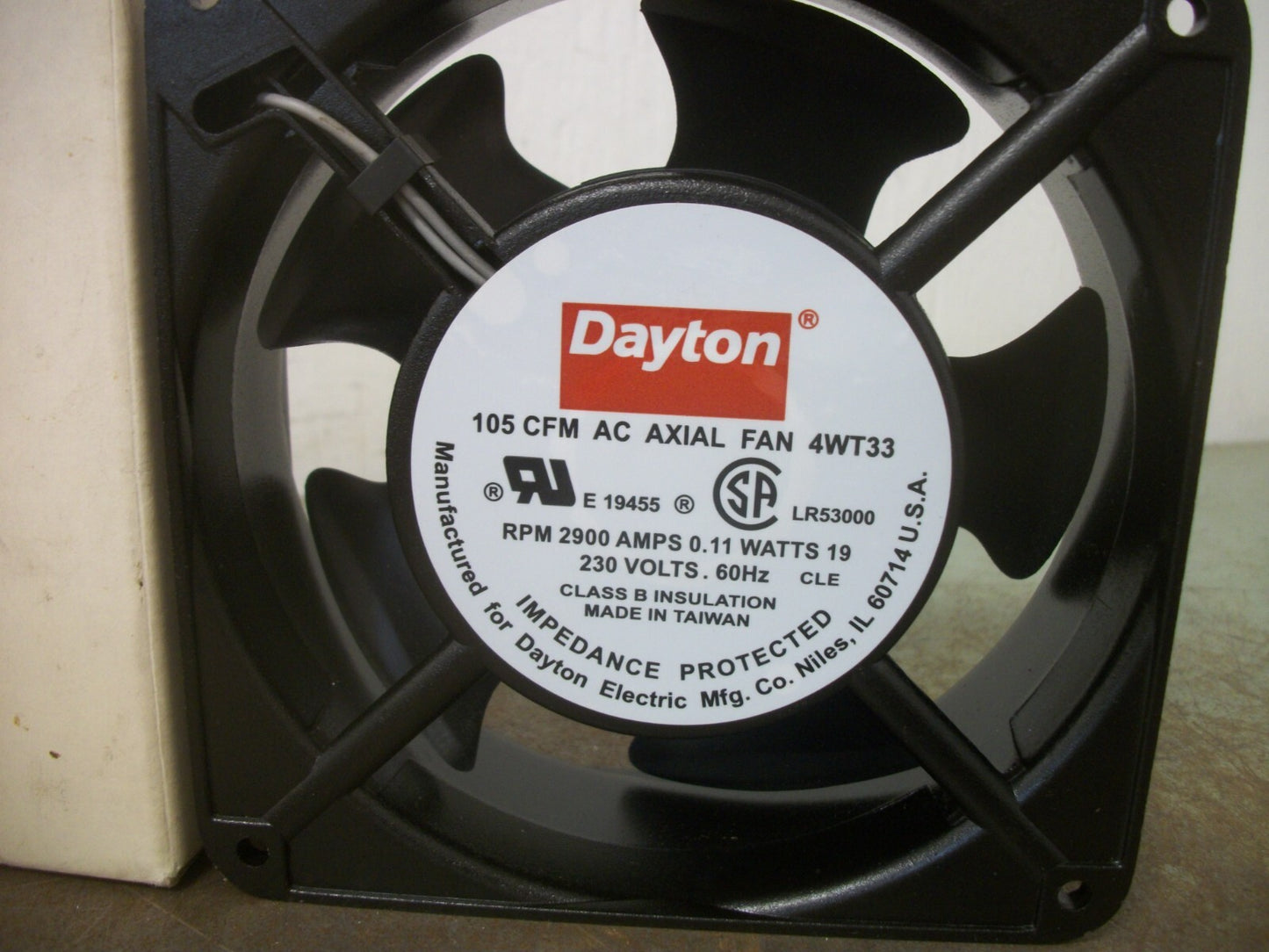 DAYTON AC AXIAL FAN 4WT33 230VOLT 105CFM 2900RPM NIB