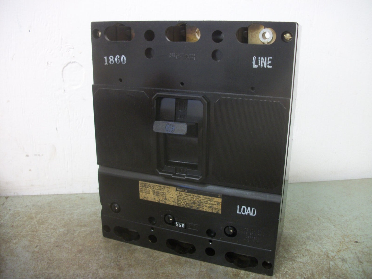 SIEMENS ITE JL3 CIRCUIT BREAKER JL3F400 400AMP 600VOLT 3POLE W/250A TRIP