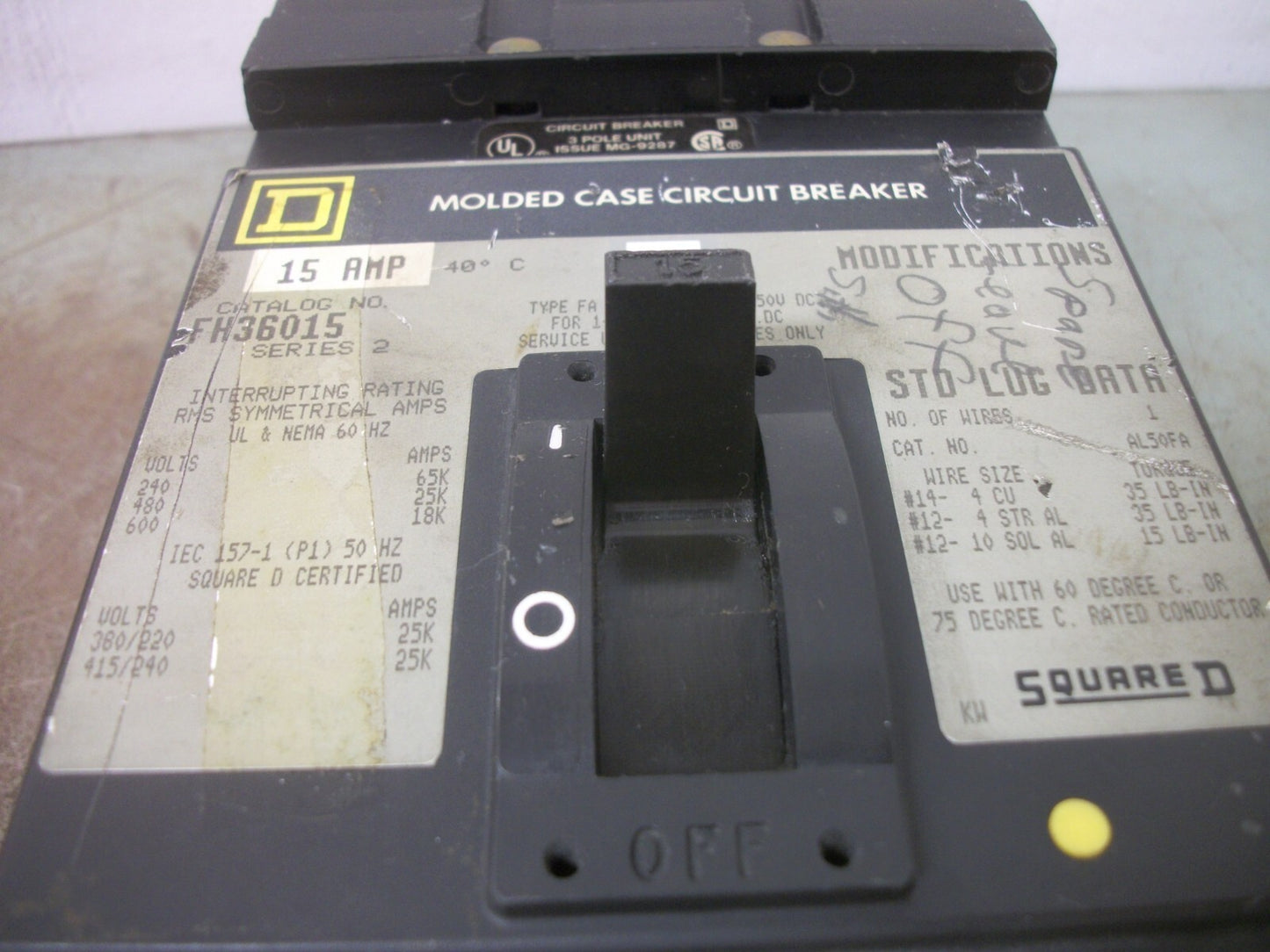 SQUARE D I-LINE FH CIRCUIT BREAKER FH36015 15AMP 600VOLT 3POLE GRAY