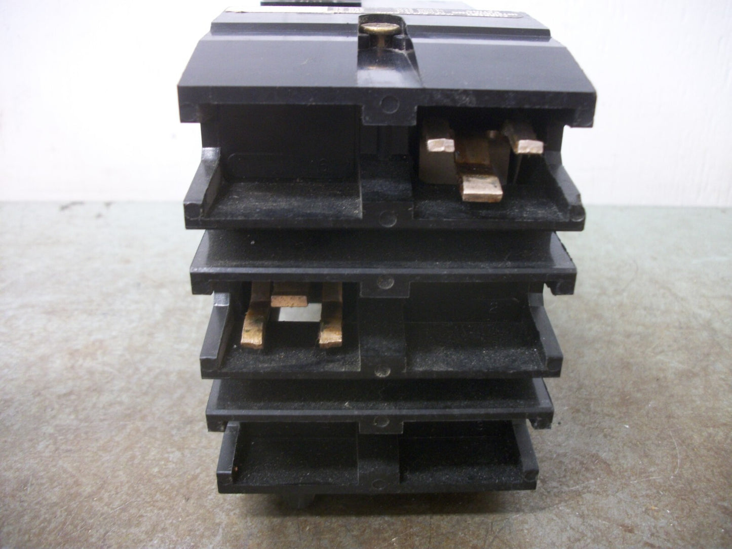 SQUARE D I-LINE FA CIRCUIT BREAKER FA26090AB 90AMP 600VOLT 2POLE BLACK