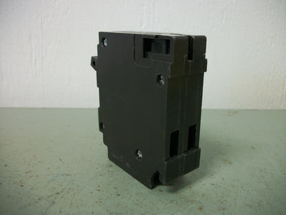 SIEMENS QT TANDEM CIRCUIT BREAKER Q1515 15AMP 240VOLT 2POLE NOB