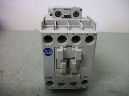 ALLEN-BRADLEY CONTACTOR 100-C09Z*10 25AMP 24VCOIL 3PH 600V 7.5HP