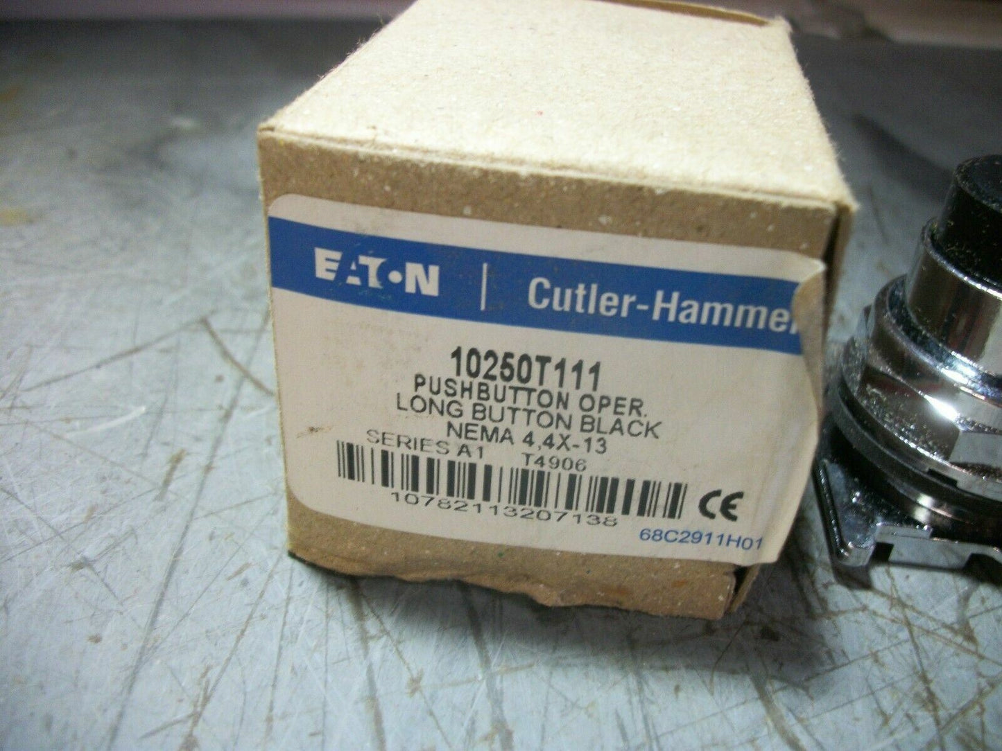 CUTLER-HAMMER BLACK EXTENDED PUSHBUTTON 10250T111 NIB