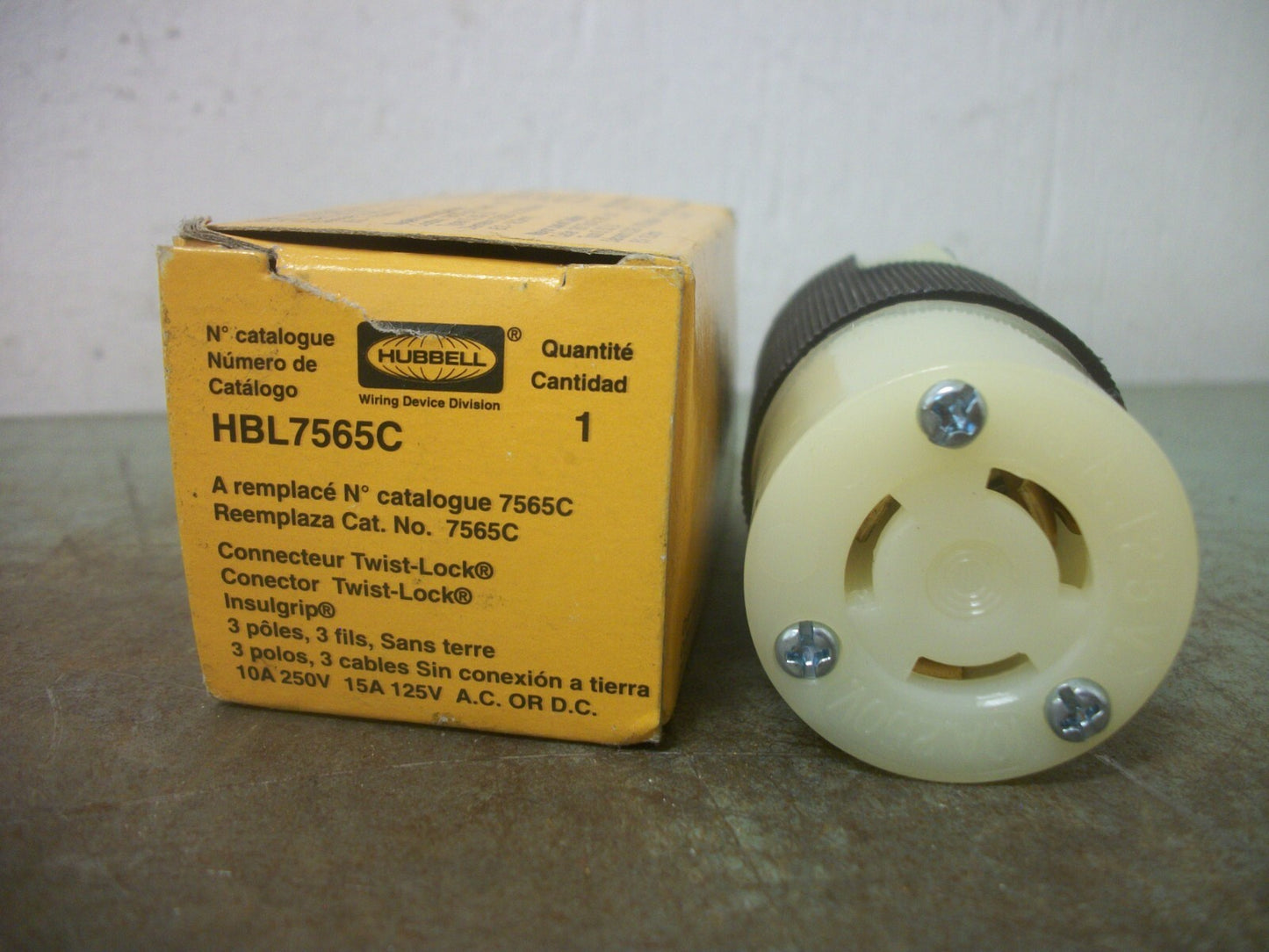 HUBBELL TWIST-LOCK CONNECTOR BODY HBL7565C 10/15AMP 250/125VOLT 3P 3W NIB