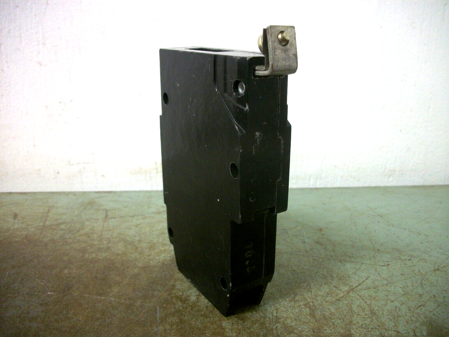 GE TEY CIRCUIT BREAKER TEY130 30AMP 277VOLT 1POLE