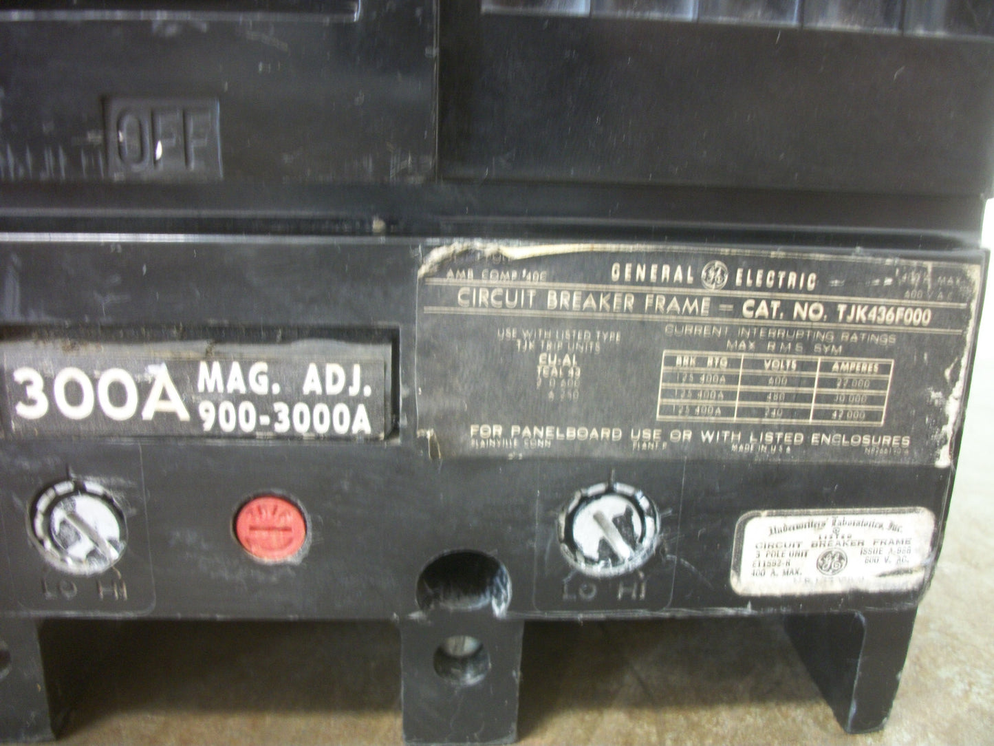 GE TJK CIRCUIT BREAKER TJK436F000 400AMP 600VOLT 3POLE W/300A TRIP