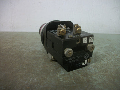 ALLEN-BRADLEY RED ILLUMINATED MOMENTARY PUSHBUTTON 800T-PT16A 120V