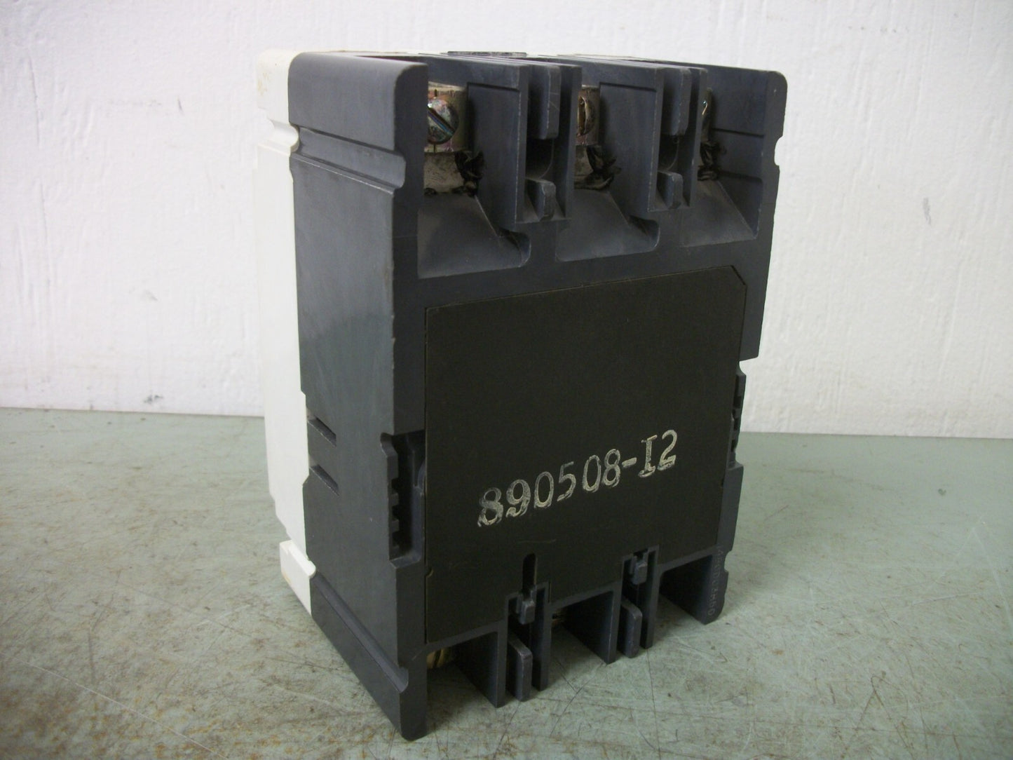 WESTINGHOUSE HMCP CIRCUIT BREAKER HMCP015E0C 15AMP 600VOLT 3POLE