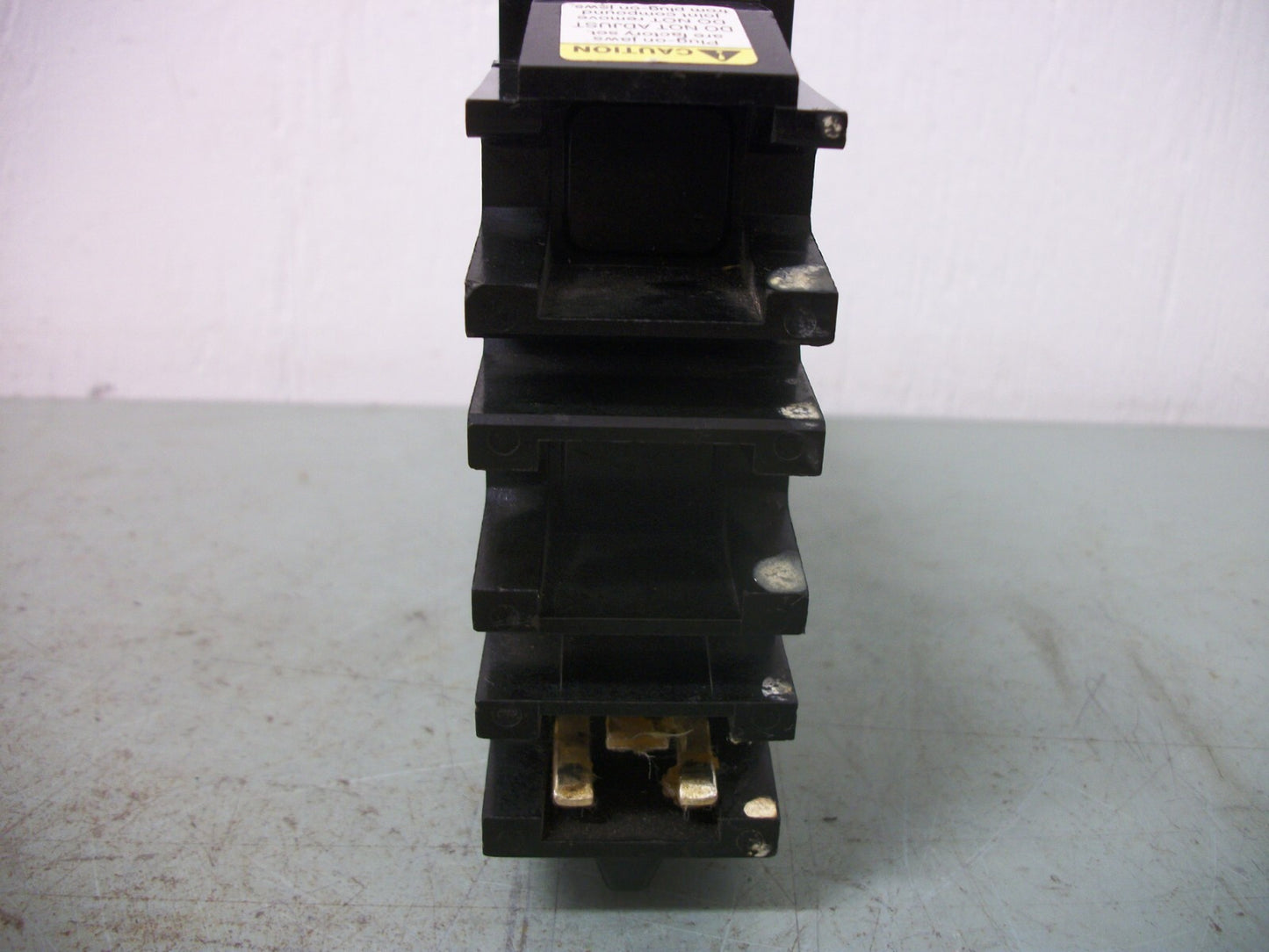 SQUARE D I-LINE FY CIRCUIT BREAKER FY14020C 20AMP 277VOLT 1POLE GRAY