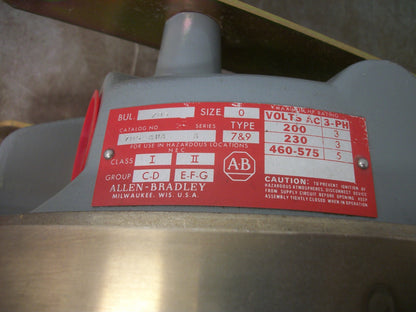 ALLEN-BRADLEY ENCL 705-AUA SIZE 0 REV MOTOR STARTER 240VCOIL 3PH 600V 5HP NEW