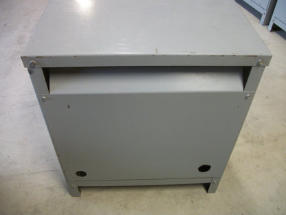 SIEMENS ITE 45KVA 3PH TRANSFORMER 3F3Y045 HV 480D LV 208Y/120