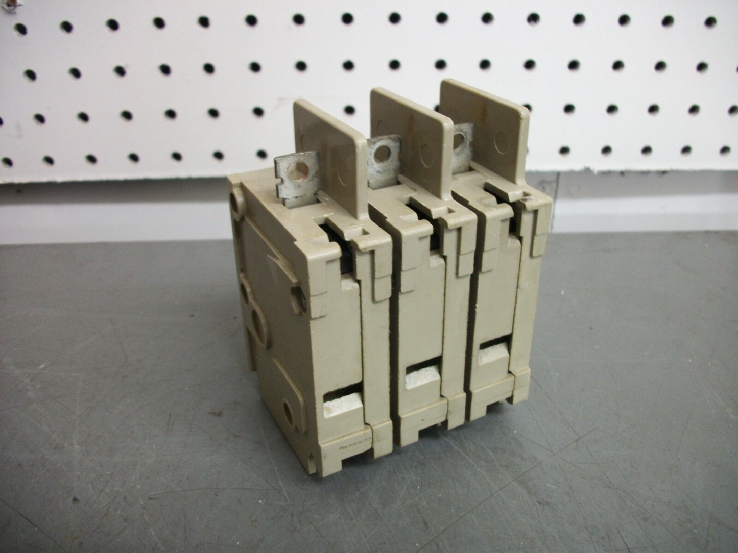 SIEMENS HBQ CIRCUIT BREAKER HBQ3B015 15AMP 240VOLT 3POLE