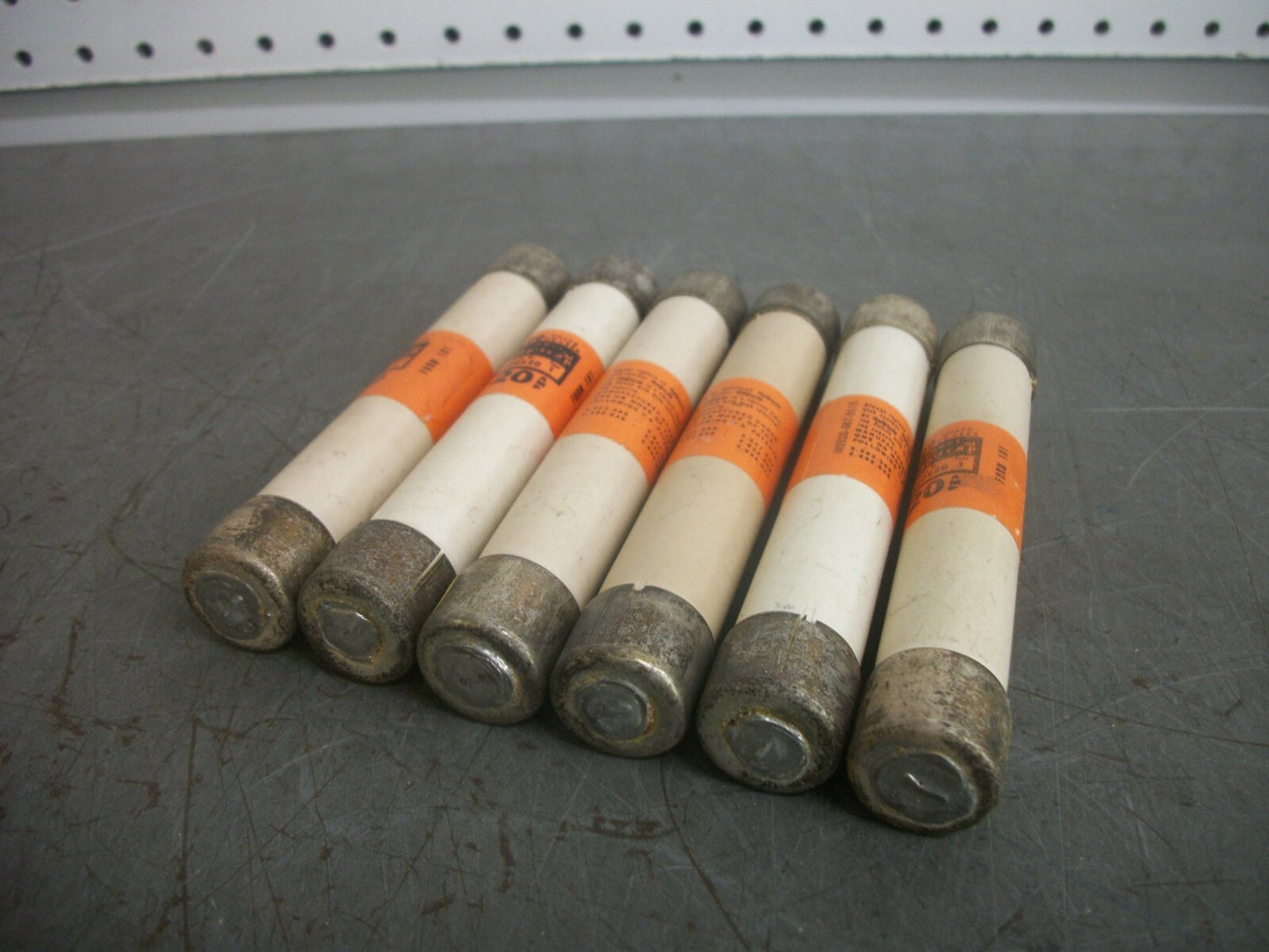 FERRAZ-SHAWMUT LOT OF 6 AMP-TRAP FUSES A60X20 20AMP 600VOLT NOB