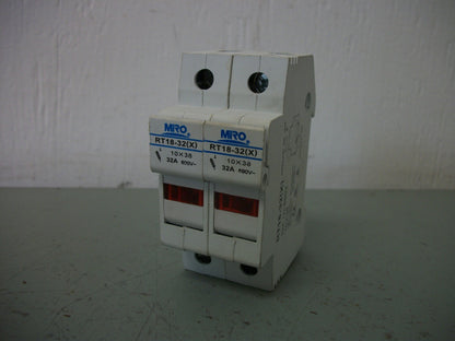 MRO LOT OF 2 10X38 FUSEHOLDERS RT18-32(X) 32AMP 690VOLT 1POLE