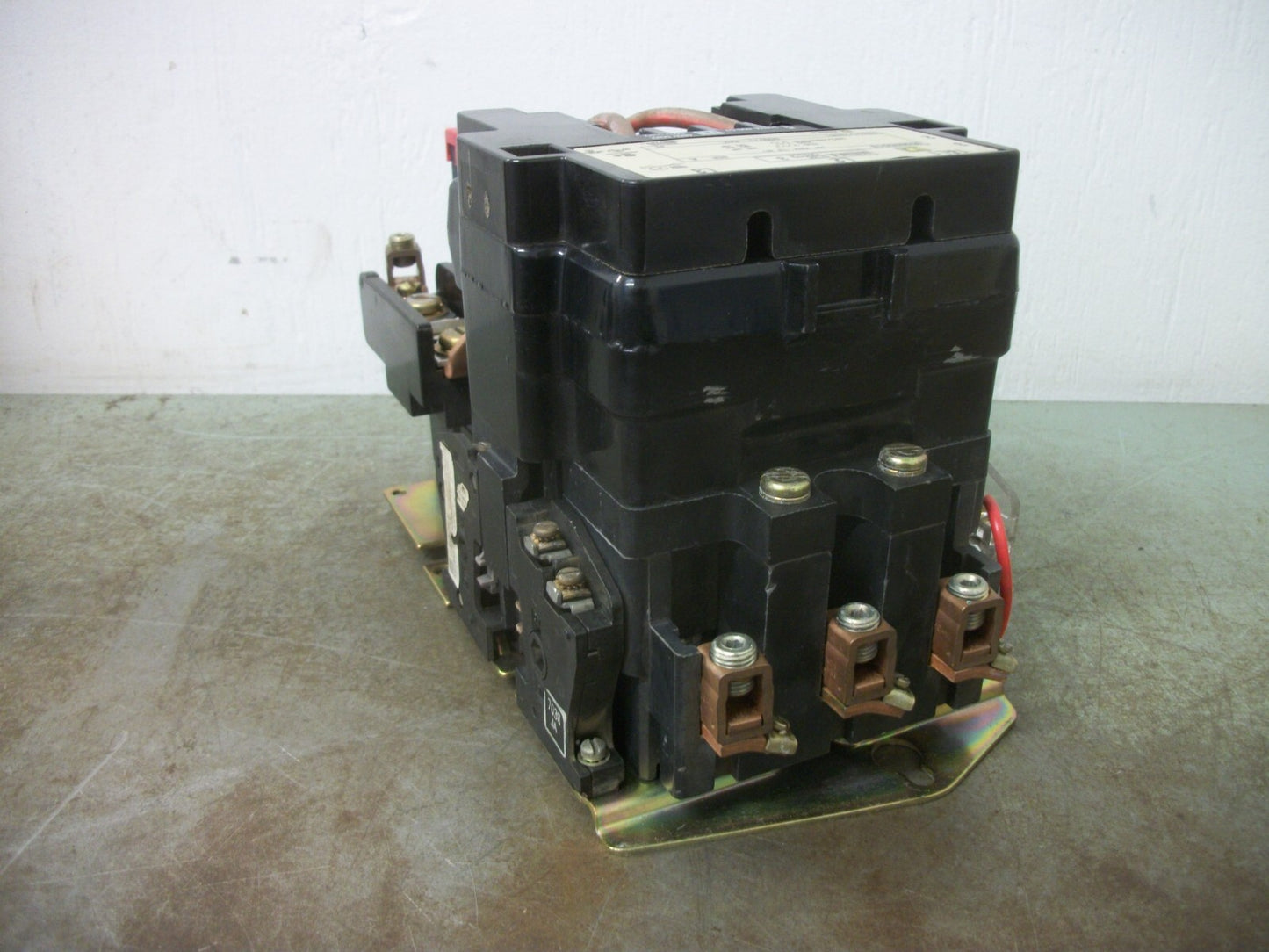 SQUARE D SIZE 3 MOTOR STARTER 8536SEO1S 480VCOIL 3PH 600V 50HP
