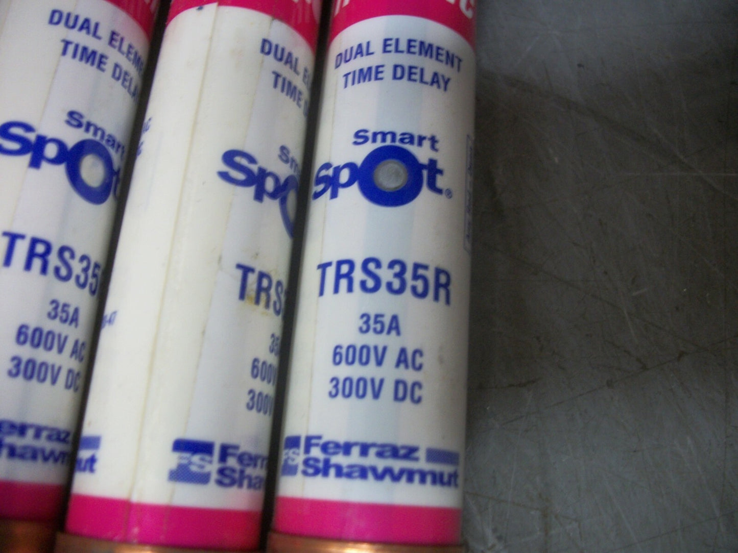 LOT OF 3 FERRAZ-SHAWMUT TRI-ONIC SMART SPOT FUSES TRS35R 35AMP 600VOLT NOB