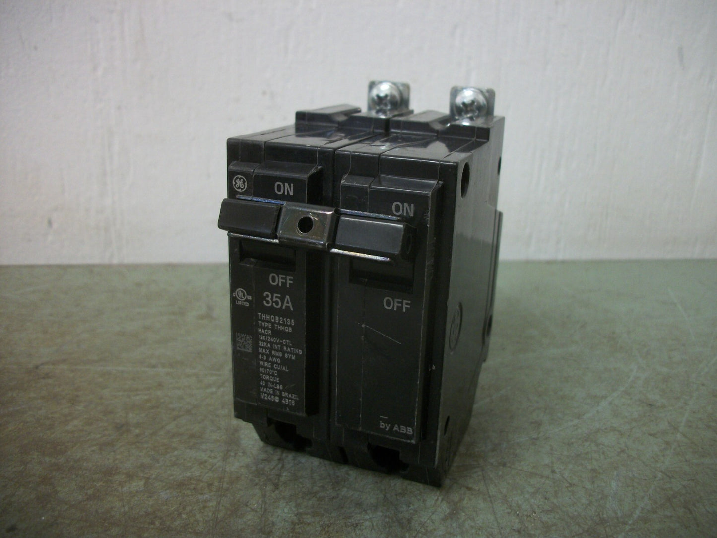 GE THHQB CIRCUIT BREAKER THHQB2135 35AMP 240VOLT 2POLE 22KA