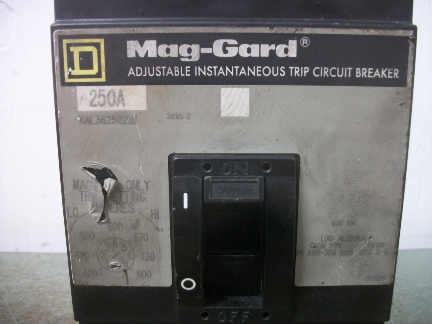 SQUARE D KAL CIRCUIT BREAKER KAL3625021M 250AMP 600VOLT 3POLE GRAY